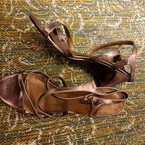 Moda Strappy Shoes Size 8